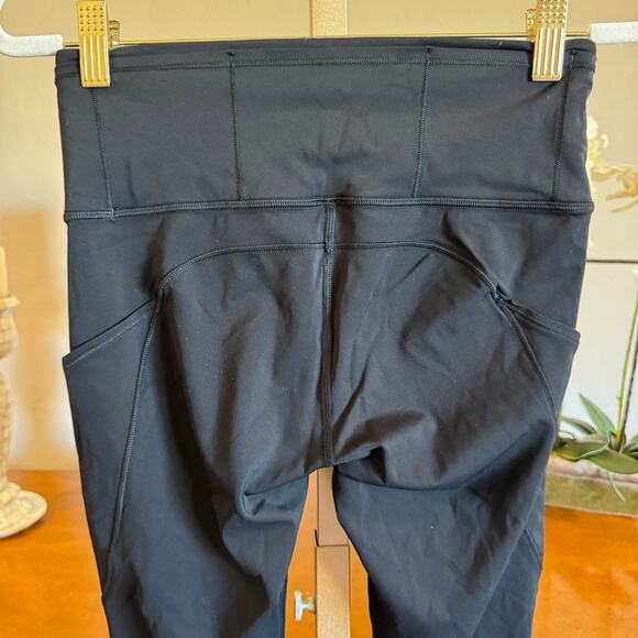 Lululemon Align High-Rise Leggings with Pockets 25” Black Size 6 - Picture 4 of 6